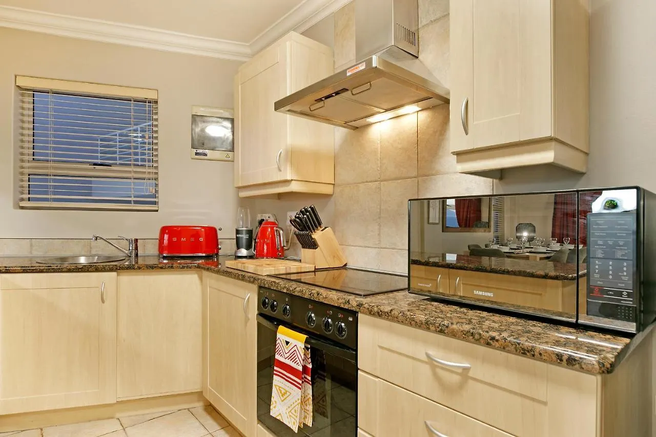 Apartment Beach Penthouse-Style Living,Self Checkin,King Beds Cape Town South Africa