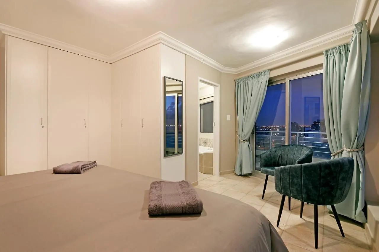 Apartment Beach Penthouse-Style Living,Self Checkin,King Beds Cape Town